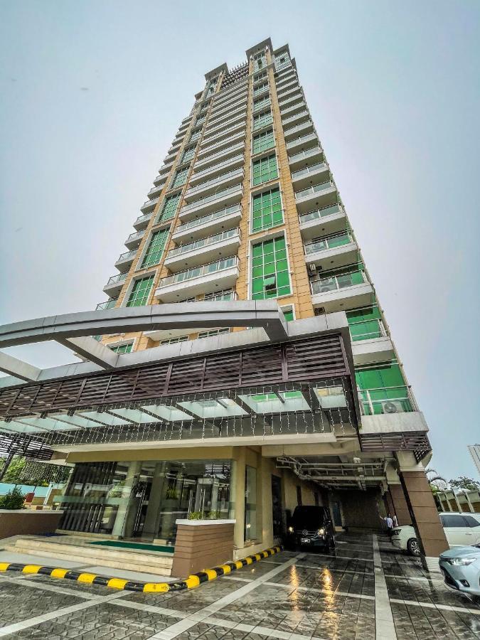 City Center- Balcony Suite Cebu Extérieur photo